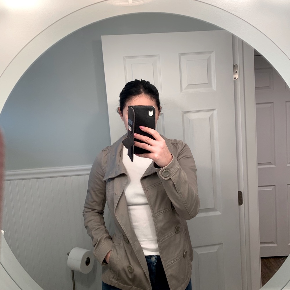 H&M Light Jacket with Button Closure - Picture 5 of 5